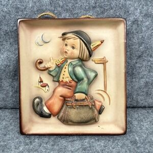 Vintage Goebel Hummel "Merry Wanderer" Wall Plaque Hanging #92 Home Decor